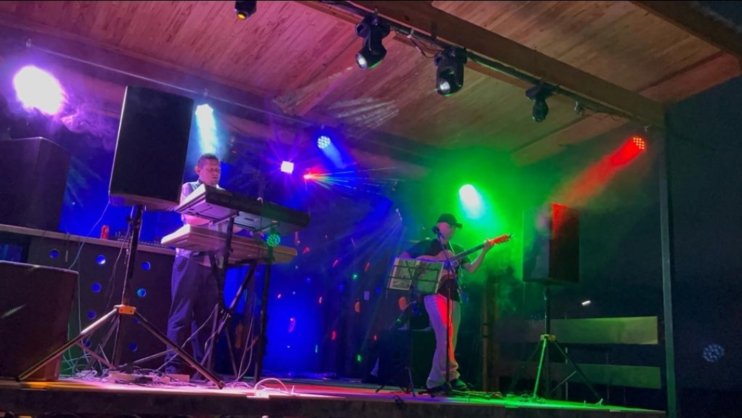 Live Music Nights